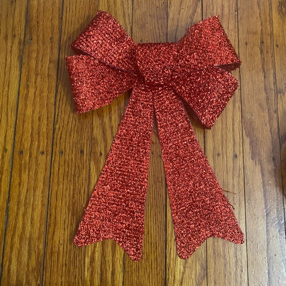 Large Red Ribbons 14pieces - Picture 3 of 5